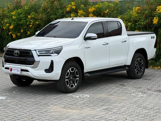 TOYOTA HILUX 2.8 SRX 4X4 CD 16V DIESEL 4P AUTOMÁTICO